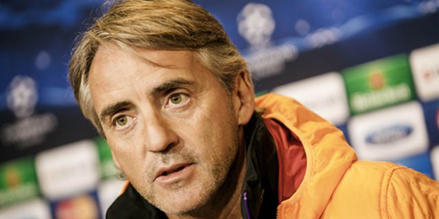 Mancini Beri Dukungan Sinisa Mihajlovic