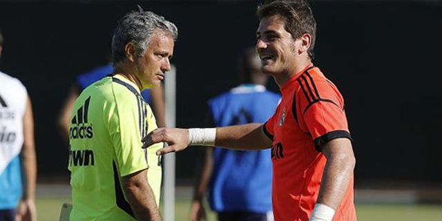Casillas: Kerjasama Dengan Mourinho Suatu Kehormatan Casillas: Kerjasama Dengan Mourinho Suatu Kehormatan