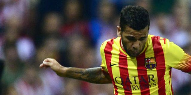Absen 10 Hari, Alves Warnai Daftar Cedera Pemain Barca