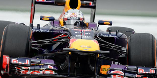 Vettel Sukses Menangi Seri Penutup F1 2013