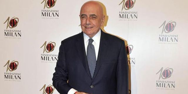 Milan Terpuruk, Galliani Minta Media dan Fans Tak Dramatisir