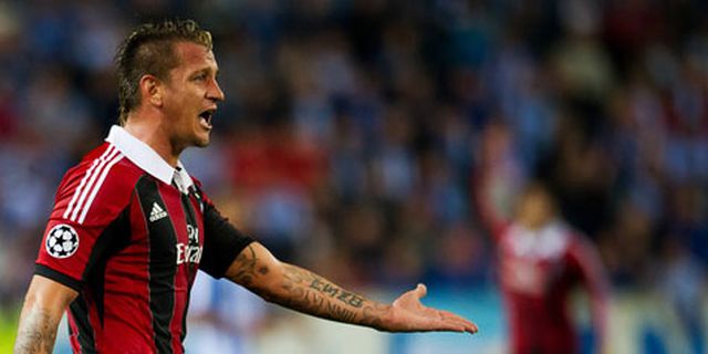 Sakit Mata, Mexes Absen Sepekan