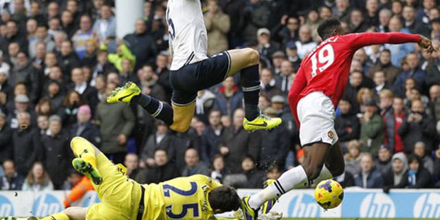 AVB Curiga Welbeck Lakukan Diving AVB Curiga Welbeck Lakukan Diving