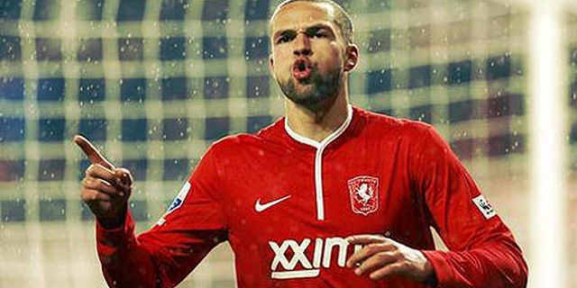 Barca Teropong Tiga Talenta FC Twente