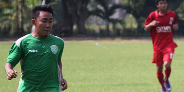 Rendi Irwan Ikut Latihan Persebaya