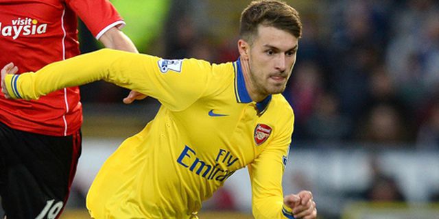 Barcelona Pantau Aaron Ramsey