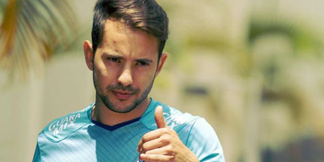 United Benar-benar Minati Everton Ribeiro United Benar-benar Minati Everton Ribeiro