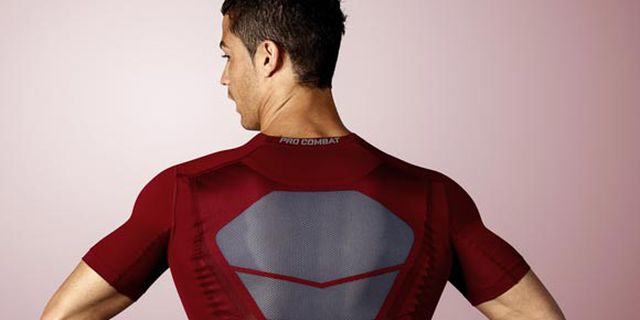 Ketika Ronaldo dan Neymar Menjadi 'Superman' Ketika Ronaldo dan Neymar Menjadi 'Superman'