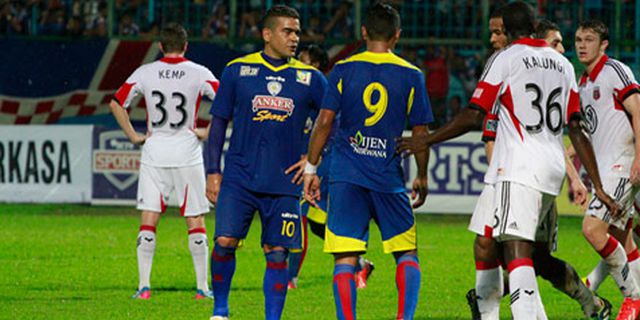 Review: Arema Sukses Taklukkan DC United Review: Arema Sukses Taklukkan DC United