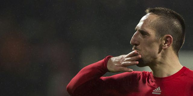 Guardiola: Ribery Lebih Layak Raih Ballon d'Or Ketimbang Messi Guardiola: Ribery Lebih Layak Raih Ballon d'Or Ketimbang Messi