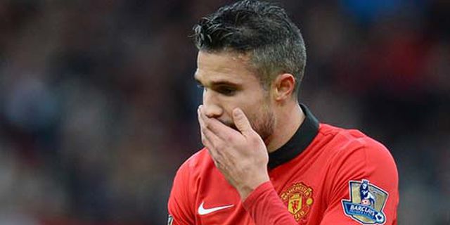 Tak Puas Dengan United, Van Persie Dirayu Barca