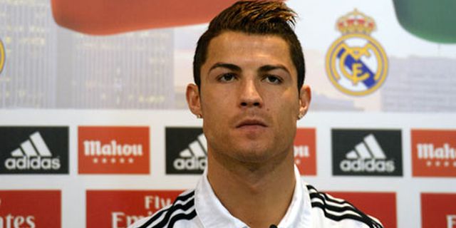 Ronaldo: Kesombongan Tak Buahkan Trofi Ronaldo: Kesombongan Tak Buahkan Trofi