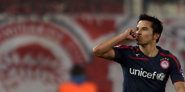 Olympiacos 3-1 Anderlecht, Saviola Man of the Match