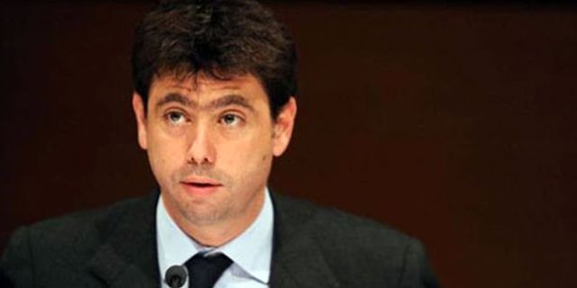 Kalah, 'Presiden Juve' Hujat UEFA di Facebook Kalah, 'Presiden Juve' Hujat UEFA di Facebook
