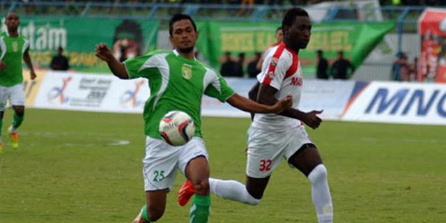 Review: Persebaya Tahan Persepam MU Tanpa Gol