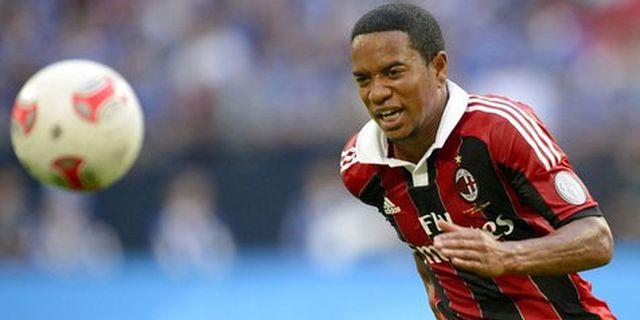 Urby Emanuelson Ingin Bela Milan Saat Derby  