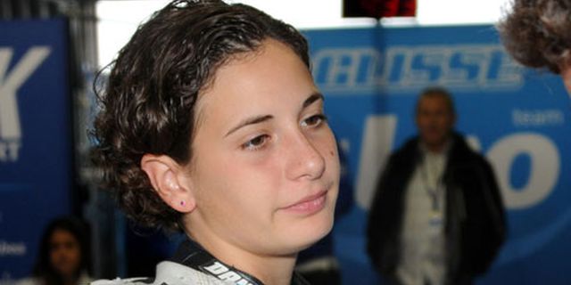 Pebalap Wanita Ini Dipastikan Bertahan di Moto3 2014 Pebalap Wanita Ini Dipastikan Bertahan di Moto3 2014