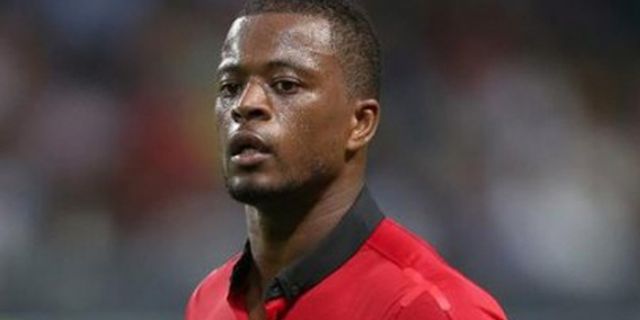 Cetak Gol, Evra Tak Ingin Kebablasan