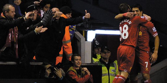 Hubungan Spesial Dengan Fans Buat Luis Suarez Bertahan