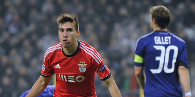 United dan PSG Berebut Gaitan United dan PSG Berebut Gaitan