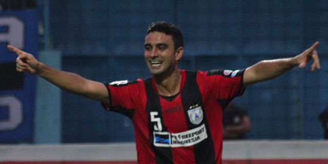 Otavio Dutra Resmi Gabung Persegres Otavio Dutra Resmi Gabung Persegres
