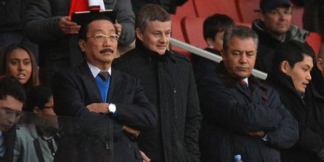 Wenger Dukung Solskjaer Pimpin Cardiff