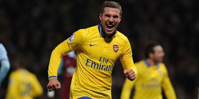 Wenger: Minim Striker, Podolski Bukan Solusi 