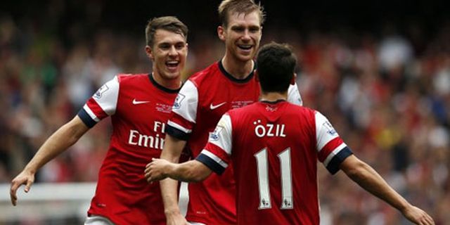 Dikerjai Napoli, Arsenal Peringatkan Swansea