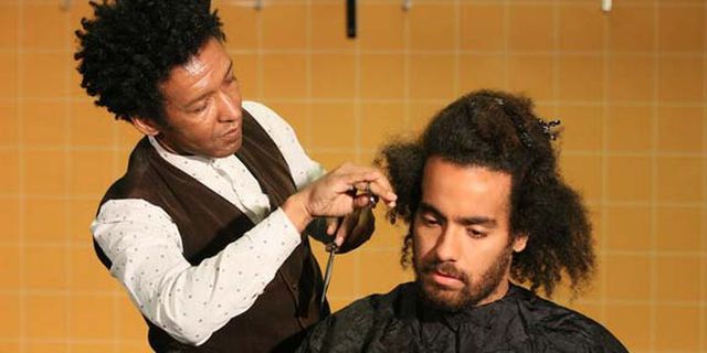 Huddlestone dan 8 Pemain Yang Mengubah Drastis Gaya Rambutnya 