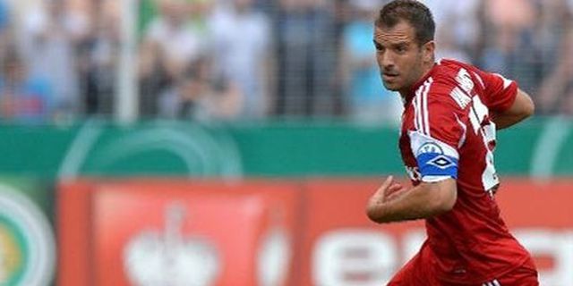 Van der Vaart Mau Perpanjangan Kontrak