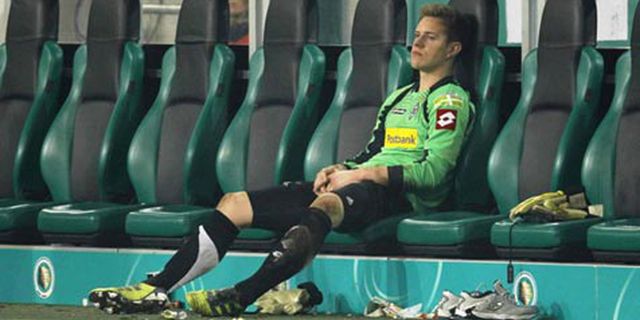 Ter Stegen Mendekat ke Barca