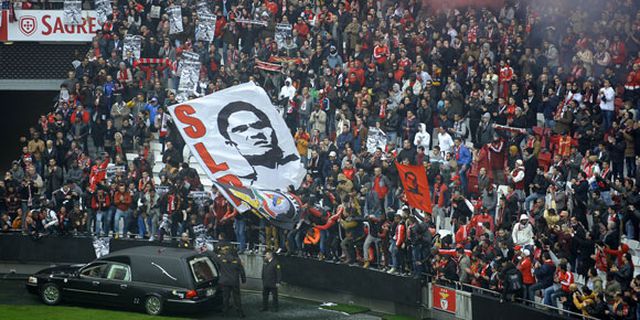 Penghormatan Terakhir Istimewa Benfica Kepada Eusebio
