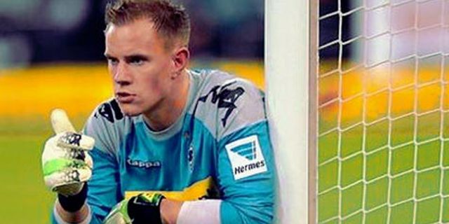 Tolak Kontrak, Ter Stegen Tunggu Pinangan Barca?