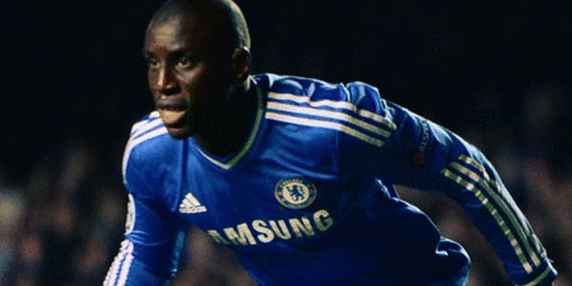 Chelsea Siap 'Uangkan' Demba Ba