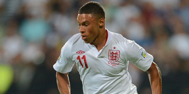 Chamberlain Intip Kursi Kosong Walcott