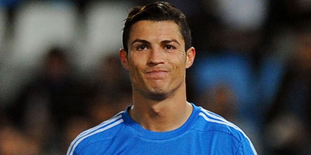 Waduh, Ronaldo Tak Bisa Pakai Gelar Ballon d'Or! Waduh, Ronaldo Tak Bisa Pakai Gelar Ballon d'Or!