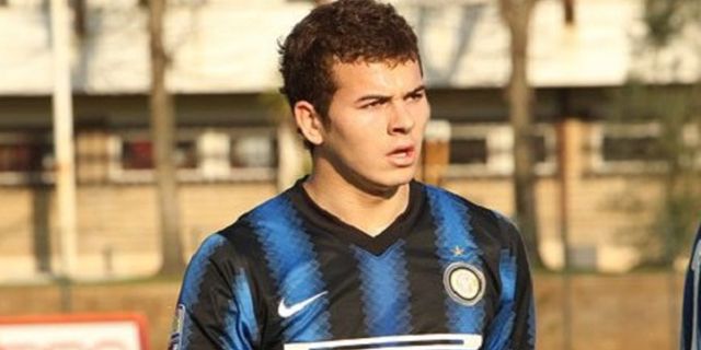 Tersia-sia di Inter, Striker Muda Rumania Sakit Hati