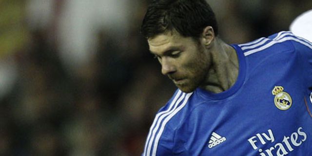 Ancelotti Anggap Xabi Lebih Baik Ketimbang Pirlo Ancelotti Anggap Xabi Lebih Baik Ketimbang Pirlo