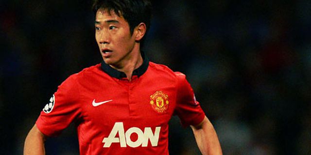 Welbeck: No 10 Memang Pantas untuk Kagawa