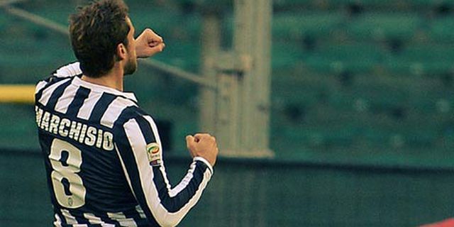 Diintip Moyes, Conte Pagari Marchisio
