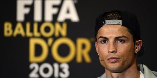 Ronaldo dan Messi Hanya 'Dipisahkan' Pasangan Masing-Masing