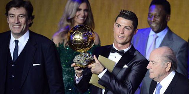 Mengapa Ronaldo Menangis di Ballon d'Or? Mengapa Ronaldo Menangis di Ballon d'Or?