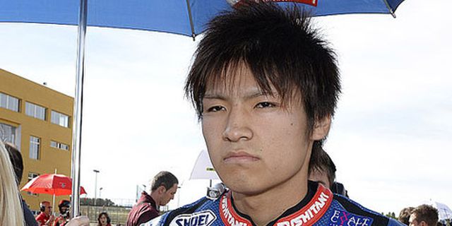 Ayah Meninggal, Pebalap Moto2 Asal Jepang Berniat Pensiun Dini Ayah Meninggal, Pebalap Moto2 Asal Jepang Berniat Pensiun Dini