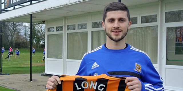 Setelah Jelavic, Hull City Resmi Datangkan Shane Long