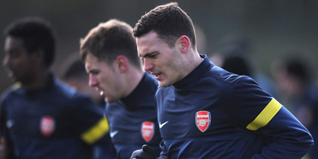 Dirumorkan Hengkang, Vermaelen Justru Ditawari Kontrak Baru Dirumorkan Hengkang, Vermaelen Justru Ditawari Kontrak Baru
