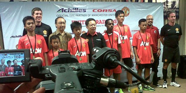 United Training PT MASA Pilih Enam Anak ke Manchester