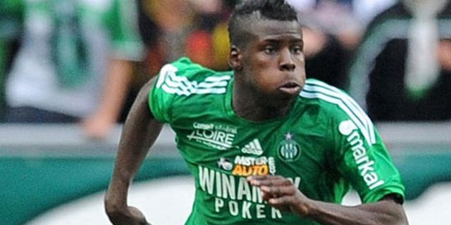 Ngotot Pindah ke Chelsea, Zouma Diasingkan Dari Skuat