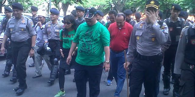 Tak Ditemui Djohar, Bonek Kembali Beraksi