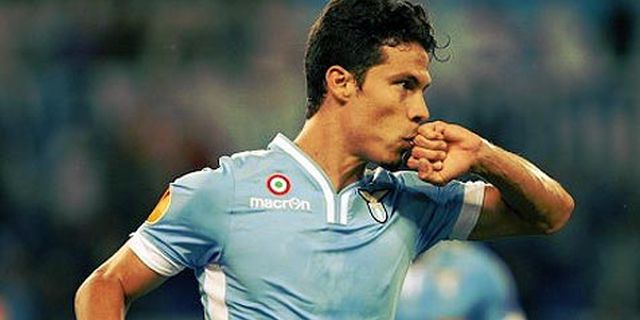 Diintip Arsenal dan United, Lazio Pagari Hernanes