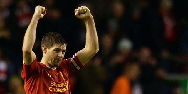 Gerrard: Saya Paksa Sturridge Ambil Penalti Gerrard: Saya Paksa Sturridge Ambil Penalti